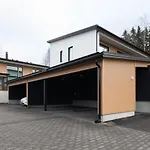 Glorious Semi-detached House, With Yard, Sauna, Parking With Charging Ferienhaus *