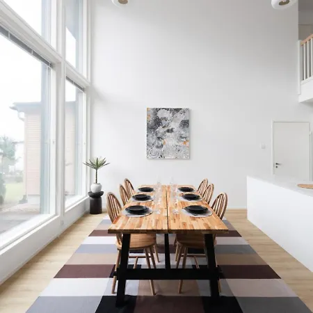 Glorious Semi-detached House, With Yard, Sauna, Parking With Charging * אספו