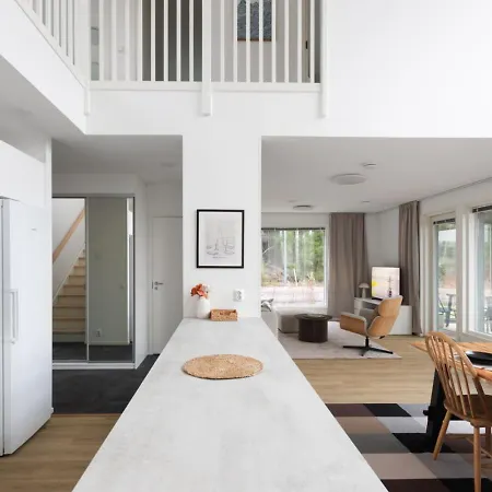 Glorious Semi-detached House, With Yard, Sauna, Parking With Charging * אספו