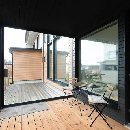 Glorious Semi-detached House, With Yard, Sauna, Parking With Charging * Espoo