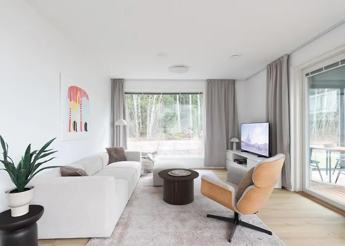 Glorious Semi-detached House, With Yard, Sauna, Parking With Charging