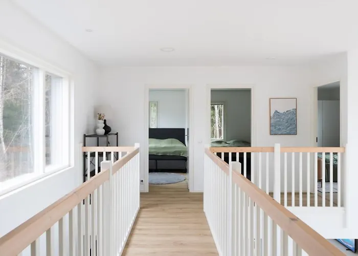 Glorious Semi-detached House, With Yard, Sauna, Parking With Charging *