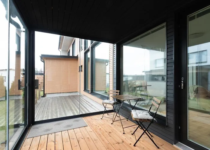 Glorious Semi-detached House, With Yard, Sauna, Parking With Charging * אספו